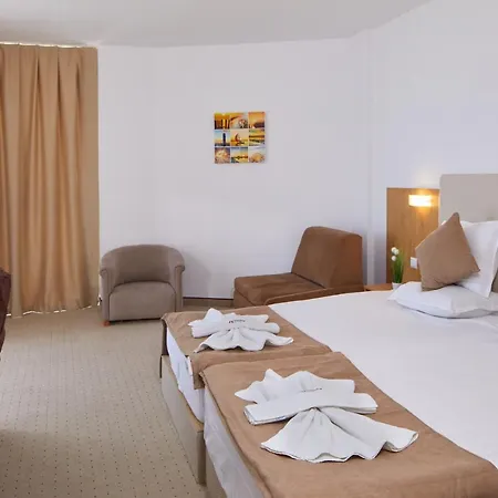 Fiesta M & Marlin Hotel 4*