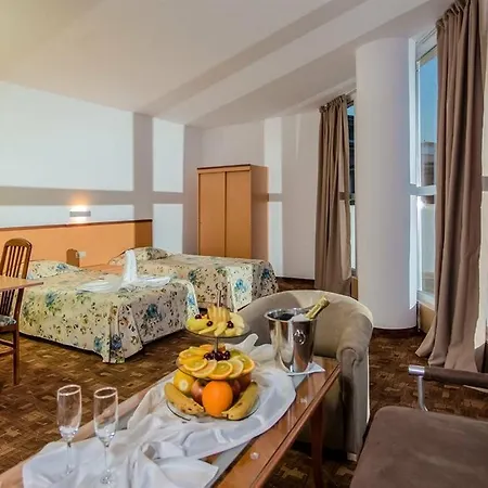 Hotel Fiesta M & Marlin