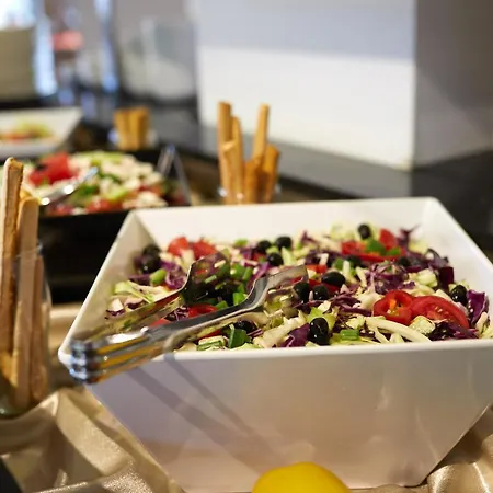 Fiesta M & Marlin 4* サニービーチ