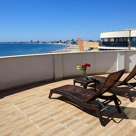 ホテル Fiesta M & Marlin サニービーチ