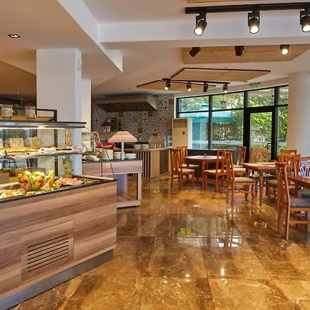 Hotel Fiesta M & Marlin Sluneční pobřeží