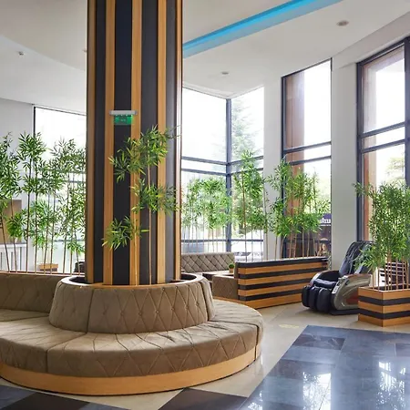 Fiesta M & Marlin فندق 4*