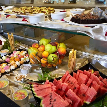 Fiesta M & Marlin فندق