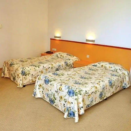 فندق Fiesta M & Marlin ساني بيتش