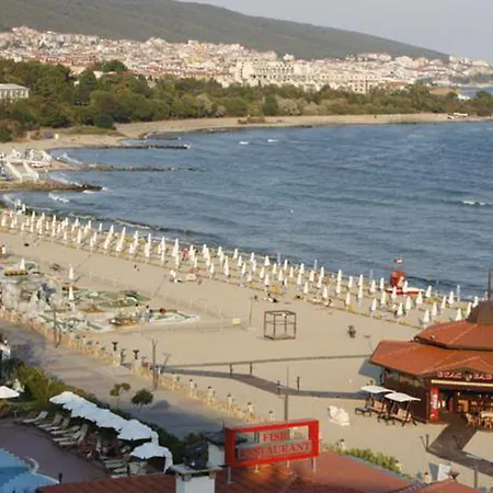 فندق Fiesta M & Marlin