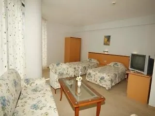 Fiesta M & Marlin 4* ساني بيتش