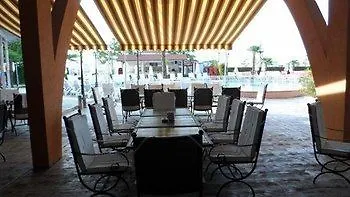 Fiesta M & Marlin ساني بيتش